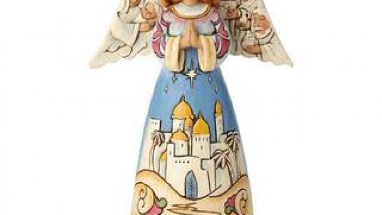 Make Christmas Extra Special This Year with the Collectors Hub Christmas Figurines