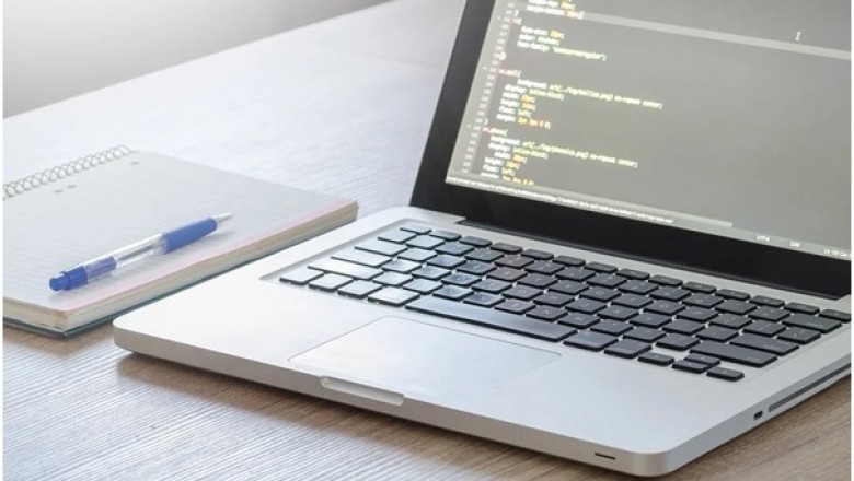 Hire a Specialized Web Developer for an Useful Investment Return
