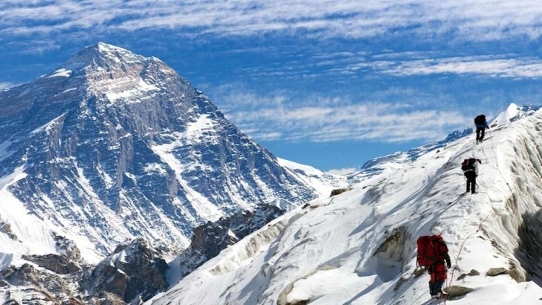 Everest Cho La Pass Trek - 19 Days - Himalayan Frozen Adventure
