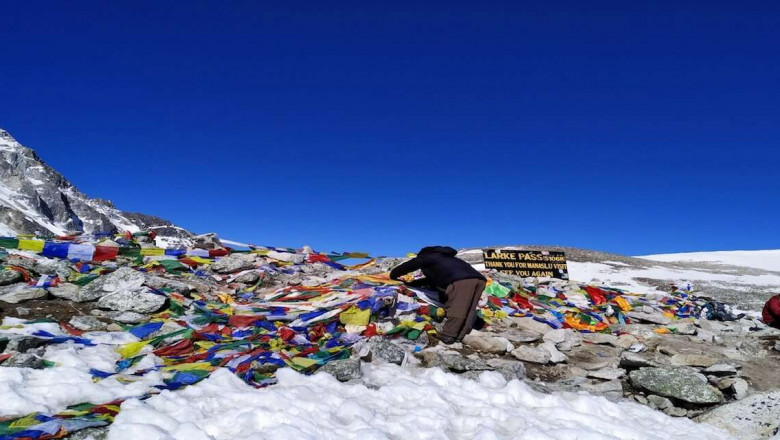 Manaslu Trekking Guide