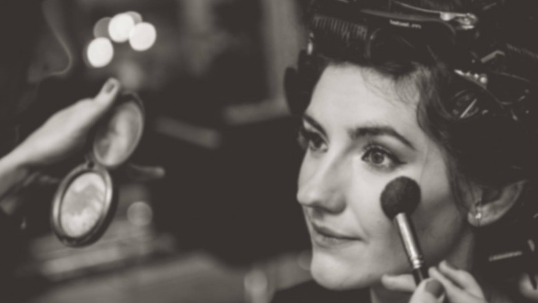 Choosing the right Wedding Hair Style For your Large Day