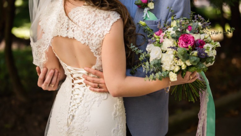 What to Look At In a Wedding Planner?