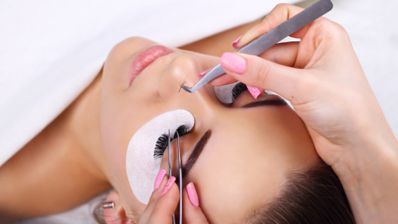 How Long Does Eyelash Extensions Last