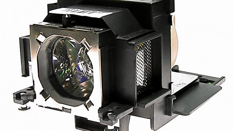 How Are Projector Lamps Increasing The Value For Schools?