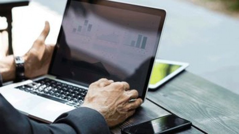 How Can You Build and Monetize a Job Aggregator? 7 Business Models Beyond PPC