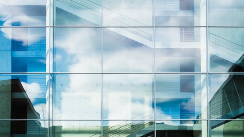 When to Use Emergency Glass Repair Picton Services?