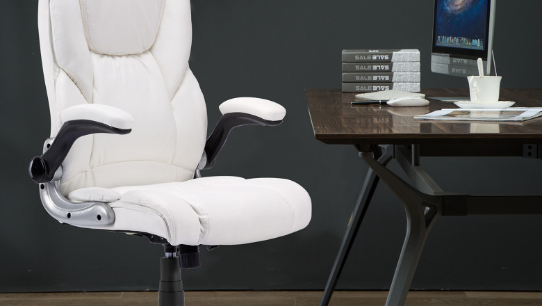 Office chair with wheels is better or not with wheels