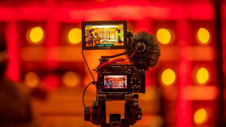 Develop a Netflix App to Provide Real-Time Entertainment