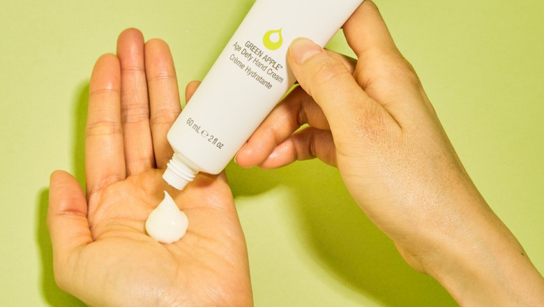 4 Types of Skincare Products to Use Throughout the Day