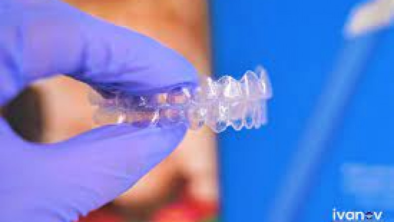 How can Invisalign Invisible Aligners be used to fix Overbites or Underbites