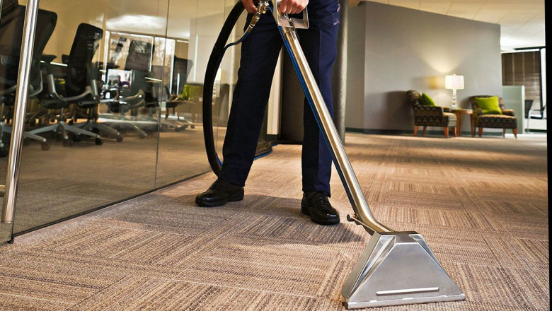 How to Keep Your Office Rugs Looking Nice and Clean?