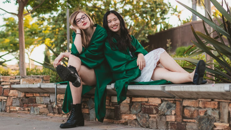 Explore Your Love for Teaching by Doing Virtual Tutoring Jobs