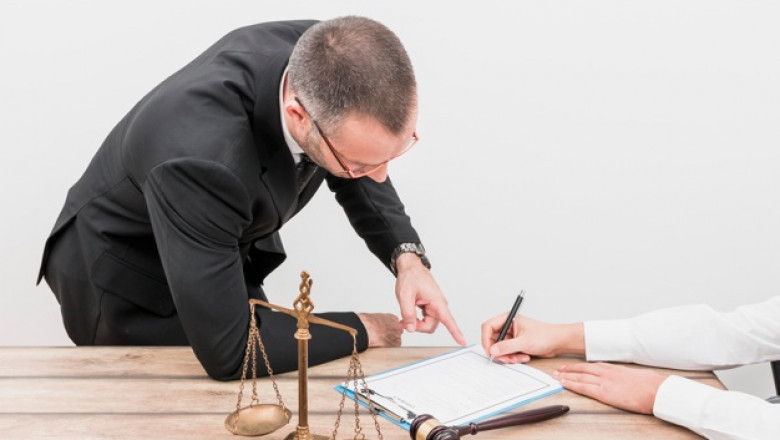 Connect to 100% Updated & Verified Law Firms Email List