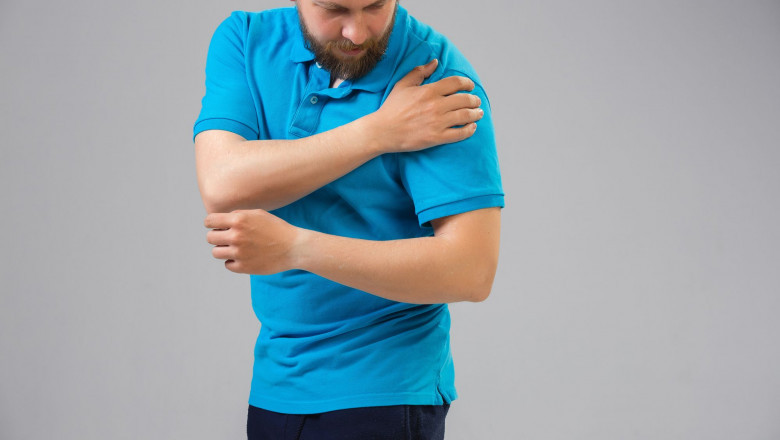 Top 10 Shoulder Pain Exercise That You Can Do At Home