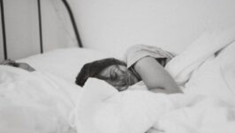 6 Ways to Fall Asleep Earlier for a Good Night’s Rest