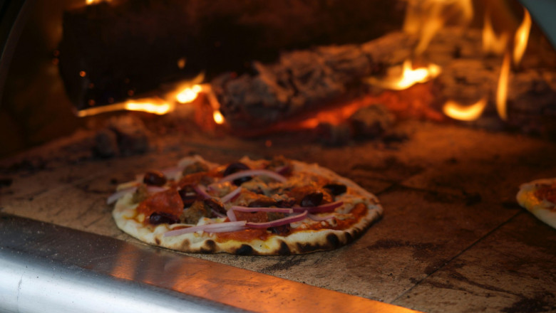A Comprehensive Guide to Authentic Italian Gourmet Pizza Toppings