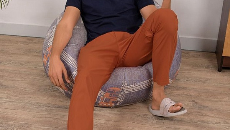 Start Your Day With The Classic Fashion On The Row- Pyjamas for Men