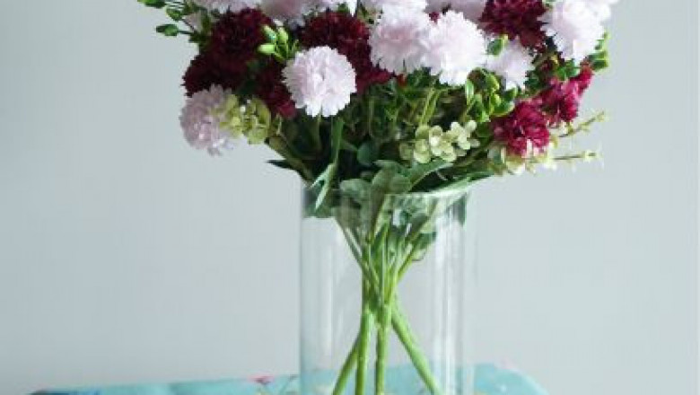 A Complete Guide to Check Out for Artificial Flowers