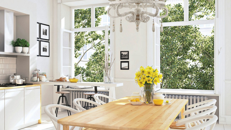 Design Trends: 3 Chandelier Materials to Keep an Eye On