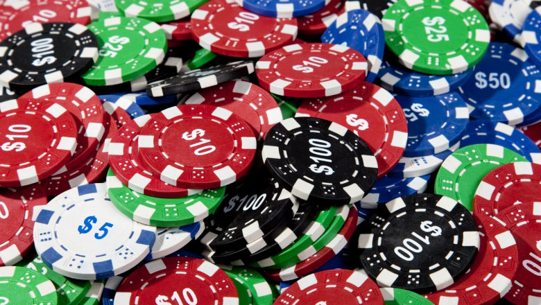 Some key points that will tend you to choose an online poker