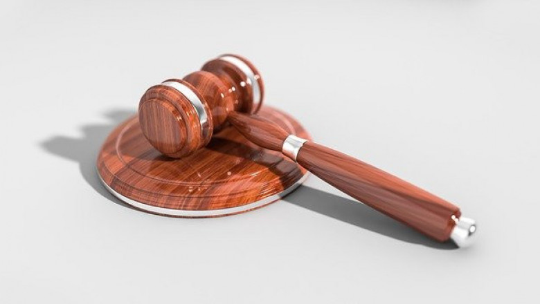 William D King: Lawyer Gets Rid of Client, Keeps the Car