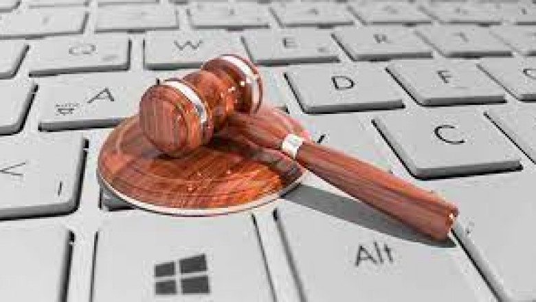 4 Must-Read Cyber Law Books