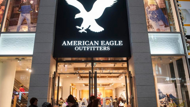 Why Should A Person Shop For Clothes From An Online Store Rather Than Offline?