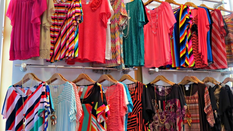 wholesale fashion clothing marketplace - An Easy Trick to Buying Inventory that Sells!