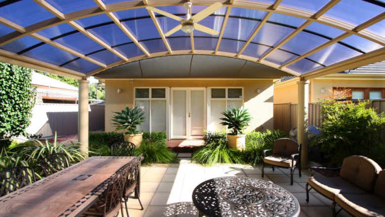 6 Questions About Angled Pergola Slats and Louvered Roofs