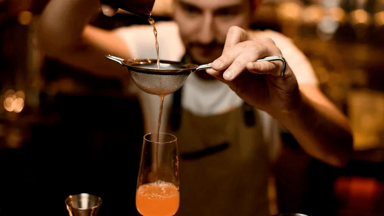 Why You Should Hire Bartender Services In Los Angeles?