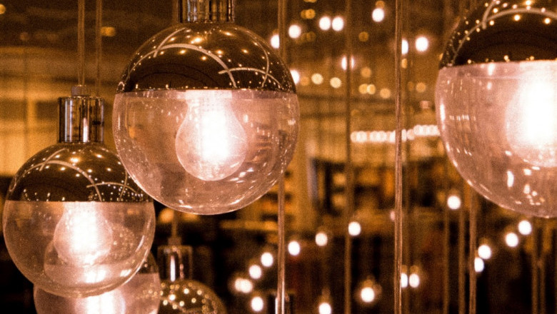 How To Choose The Right Electrician For Your Home