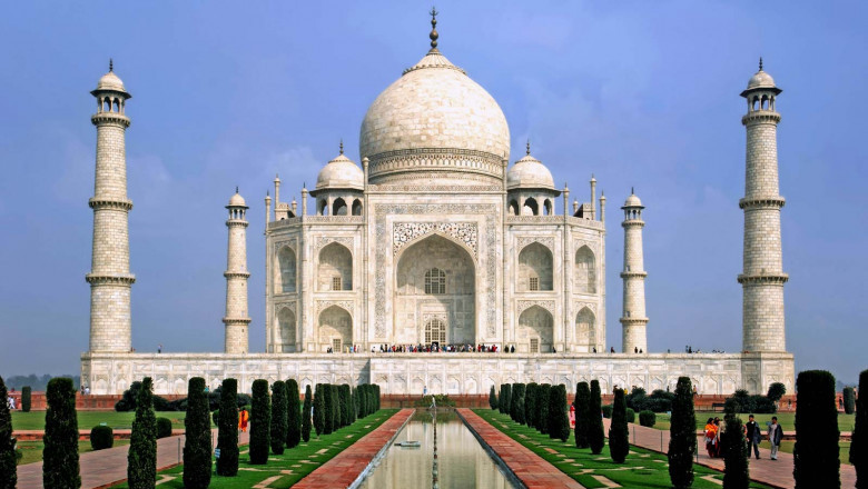 Take a Same Day Agra Tour