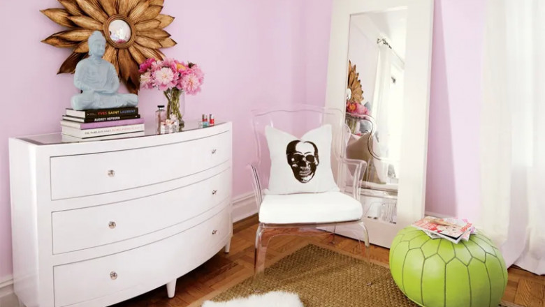 Decor: where to put the mirror in the bedroom?