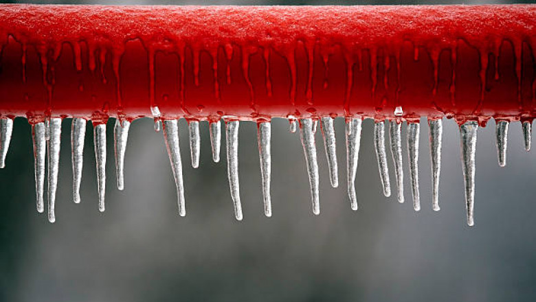 Fix Frozen Pipes At Home