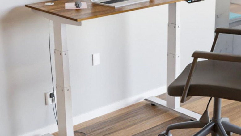 Buy Home Office Standing desk Online | Classic Smart desk | Desqoo