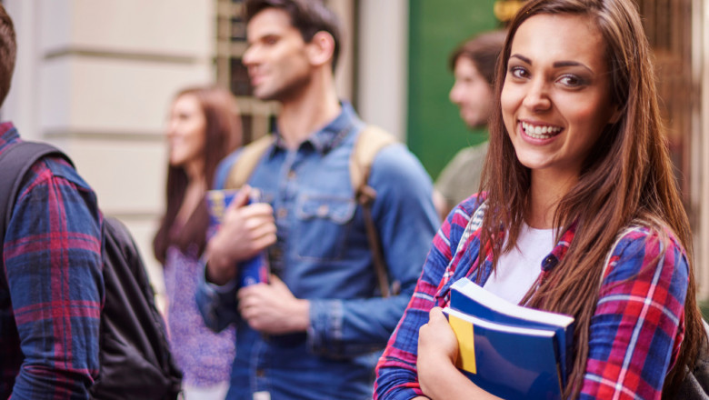 How To Build The Best List Of College Admissions Emails?