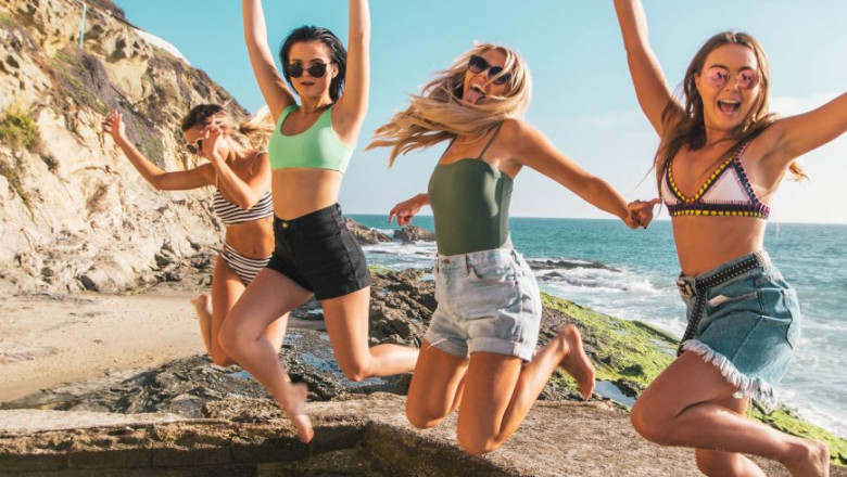 5 Reasons Why People Love to Travel