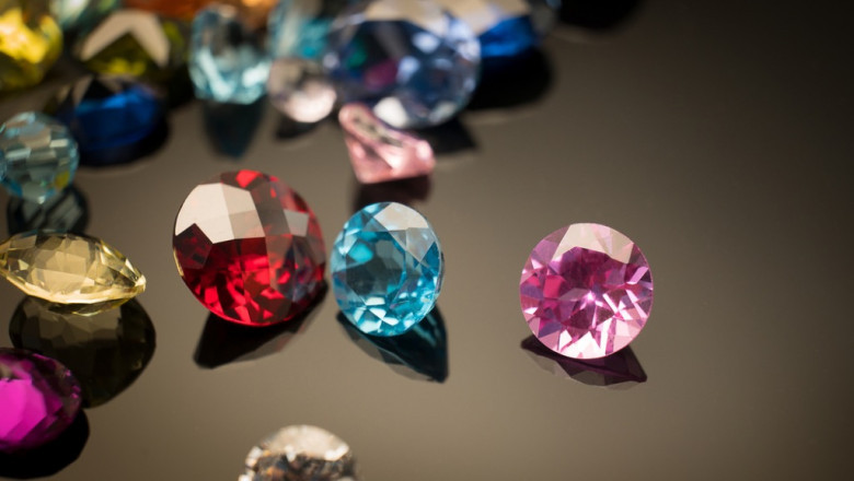 What Are The Benefits Of Emerald Gemstone?
