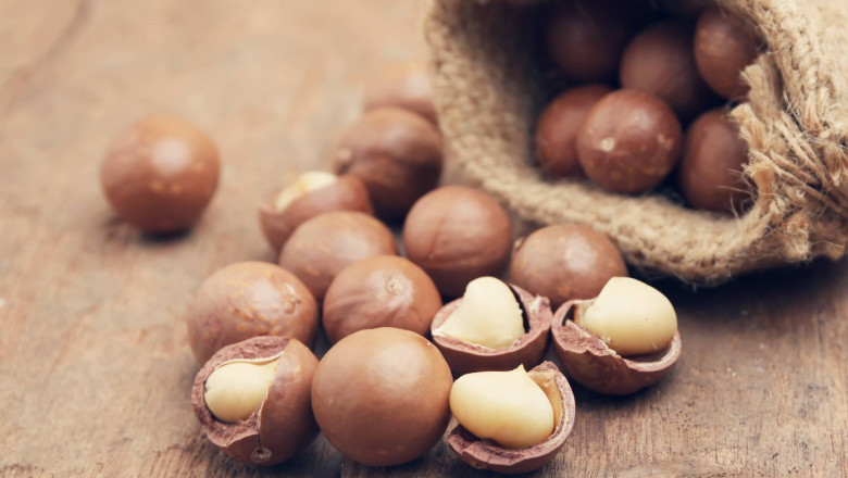 What Is The Best Way To Eat Macadamia Nuts?