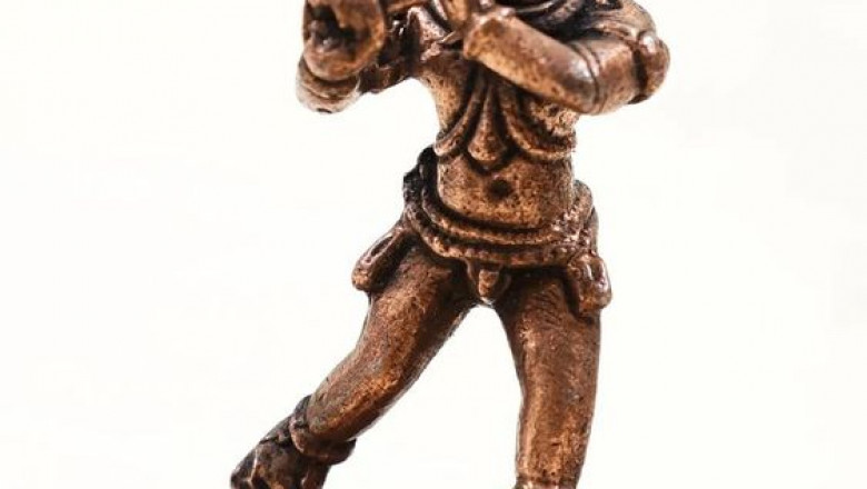 Bring The Brass lord Krishna Idol To Your Home And Light Up Your Life