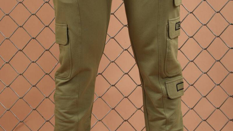 jogger pants