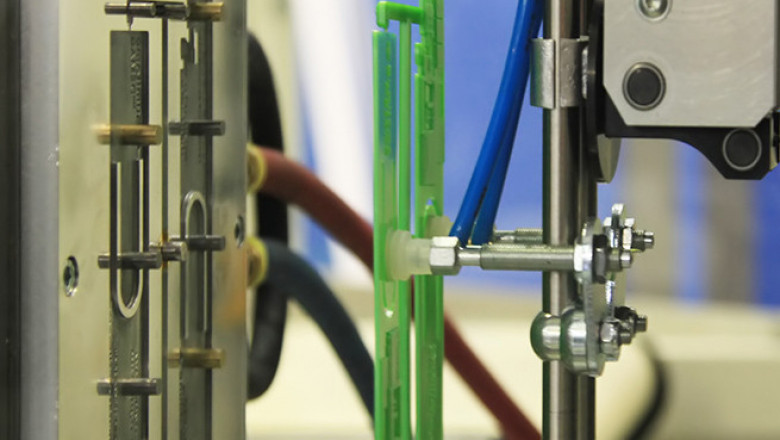 Understanding The Advantages & Disadvantages Of Plastic Molding Injection Design