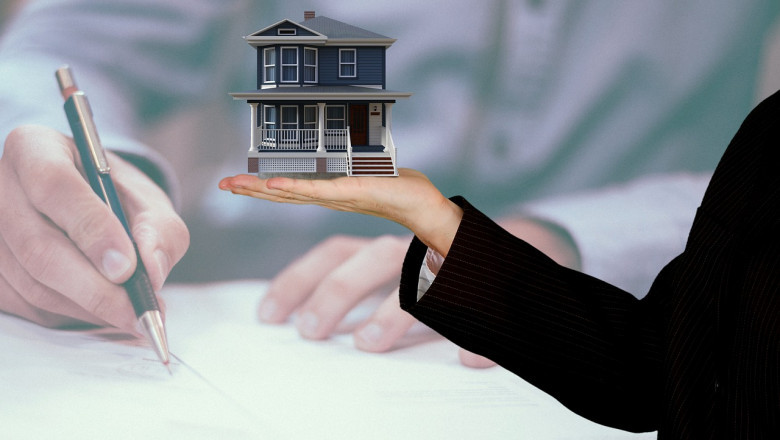 Real estate sector: activities and professional advice