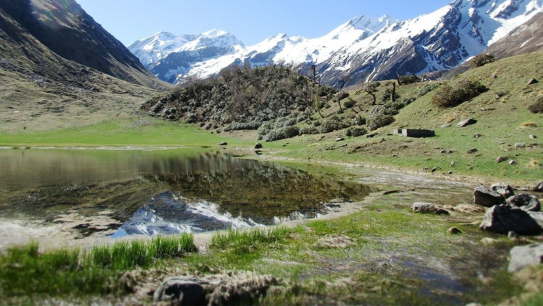 ruinsara-lake-trek-In-Uttrakhand
