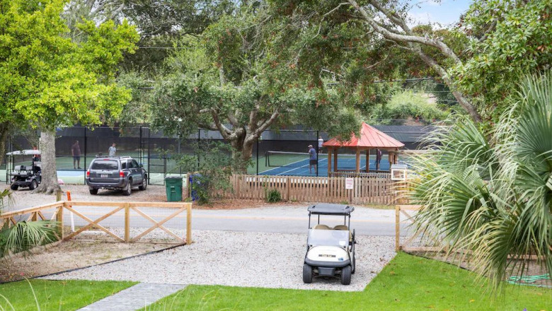 Folly Beach Cottages in South Carolina | Folly Beach Beachfront Rentals- Lammsend