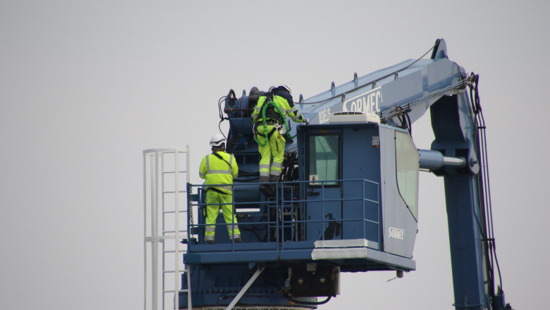 Hiring a Sub-Contractor For Jobs 2023
