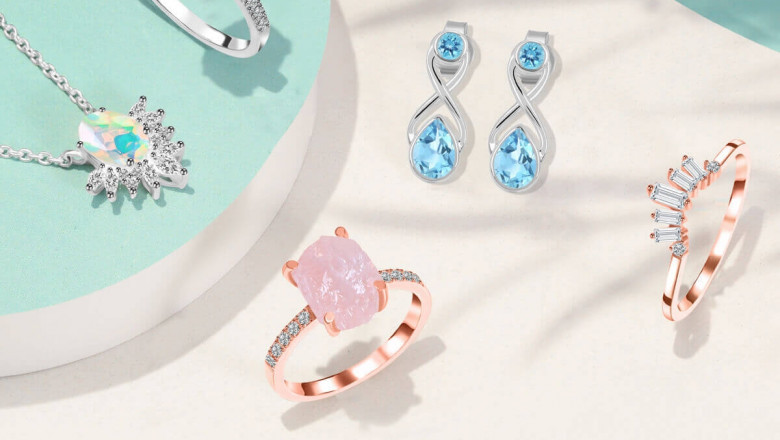 How to Keep Your Jewelry Organized When Traveling?