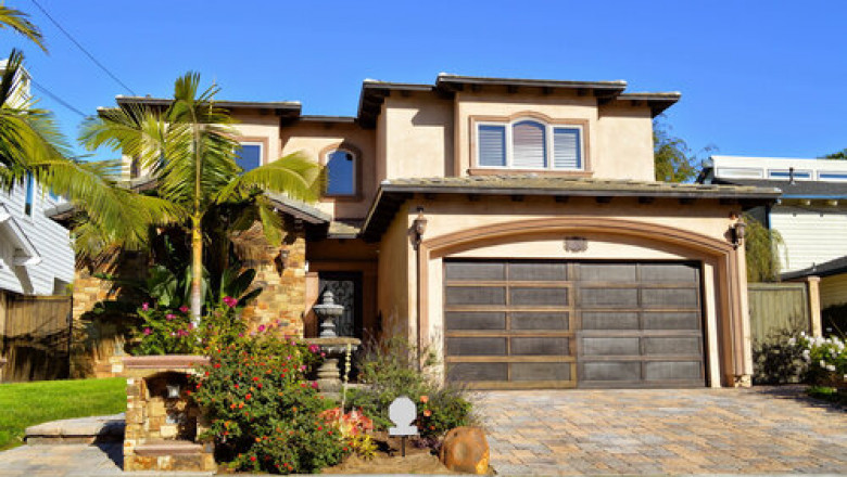 Why should you look forward to a good realtor while buying a house?