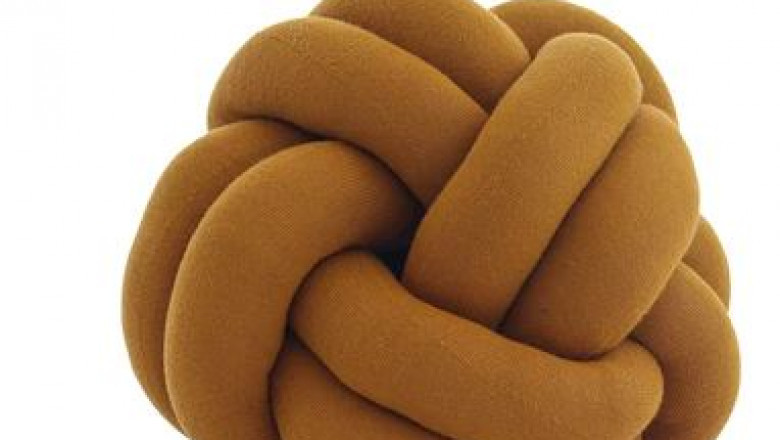 New Arrivals : Knot Pillow & Cushions