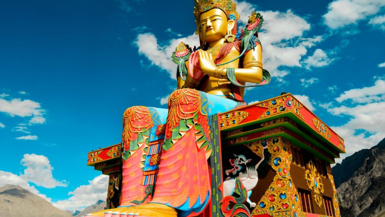 What will happen to the Srinagar-Leh Highway in 2022?